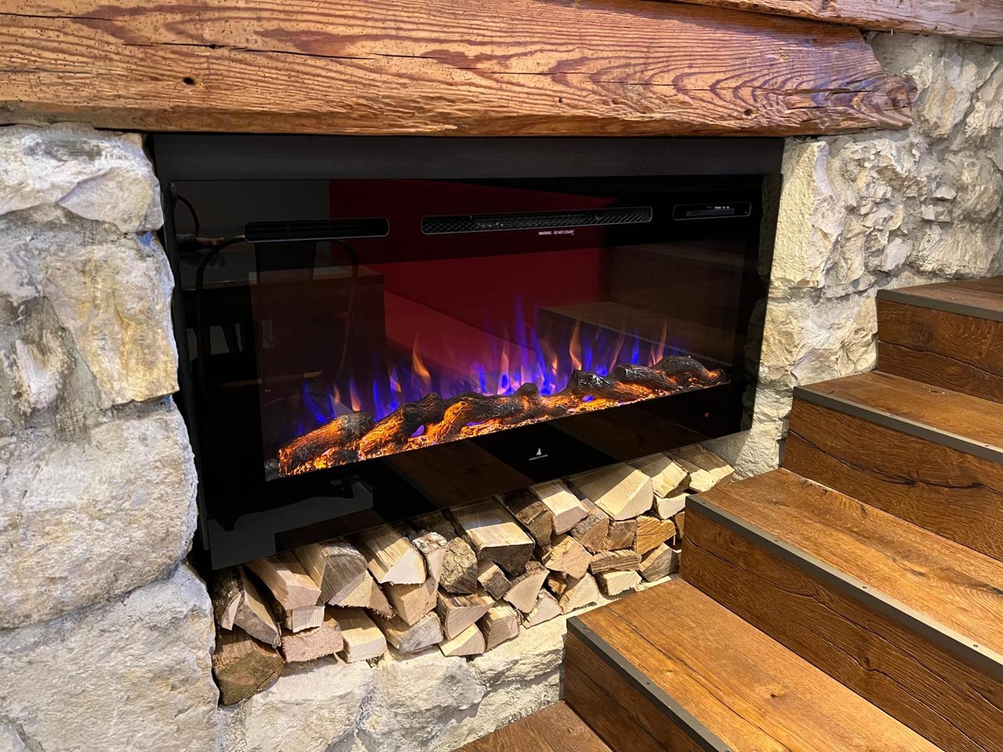 Marys Family Friendly Apartments,visit Rhine Falls For Free If 2 Nights, Soho 95m2 2-bedrooms 2nd Floor & South 105m2 3-bedrooms & Loft 115m2 3-bedrooms With Galerie,loft Netz 20m2, Pinball, Schaffhausen-hemmental, Rheinfall 10 K