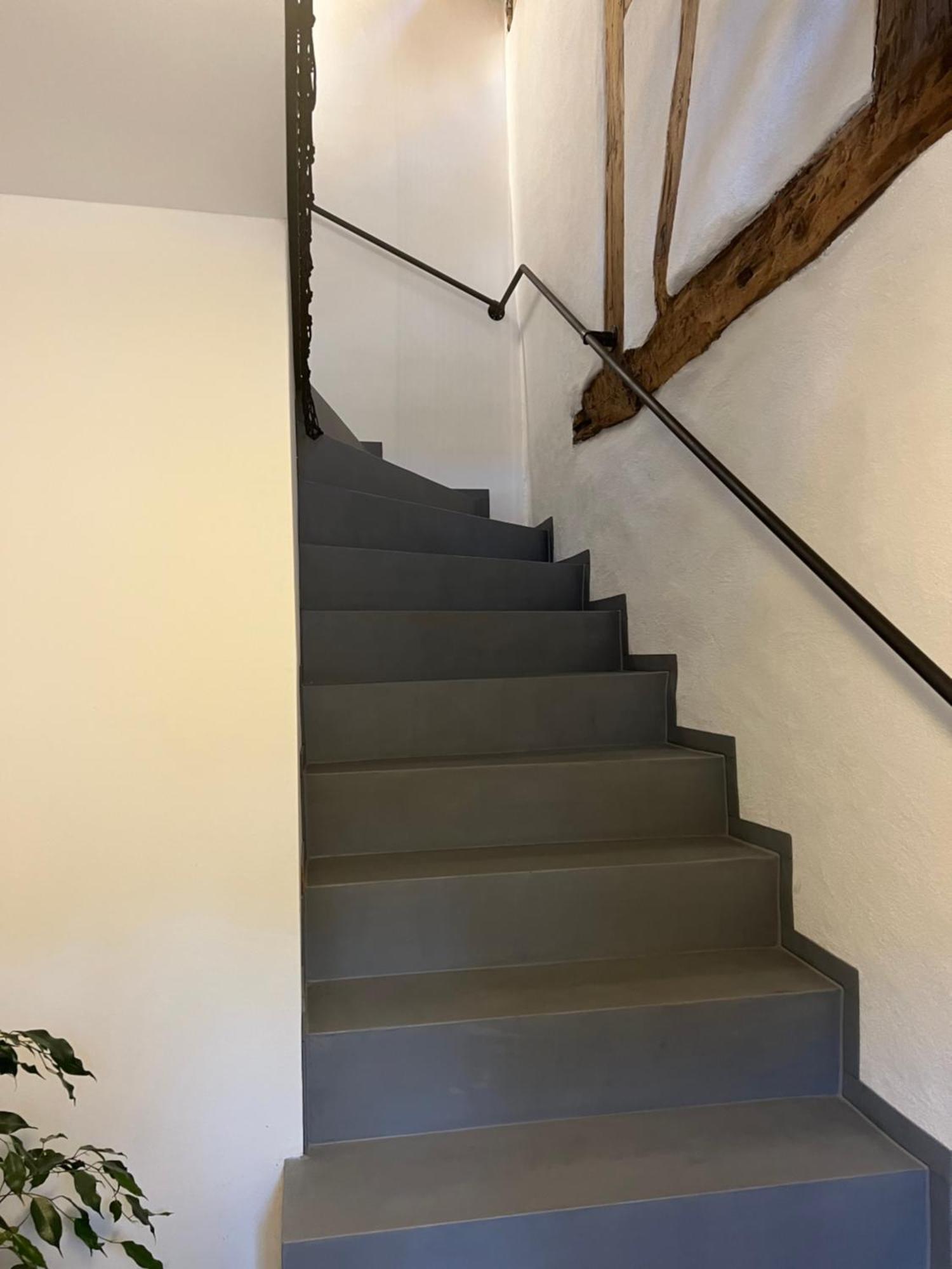 Mary's Family Apartments: Spacious Soho, South Beach, Or Loft Near Rhine Falls * Schaffhausen