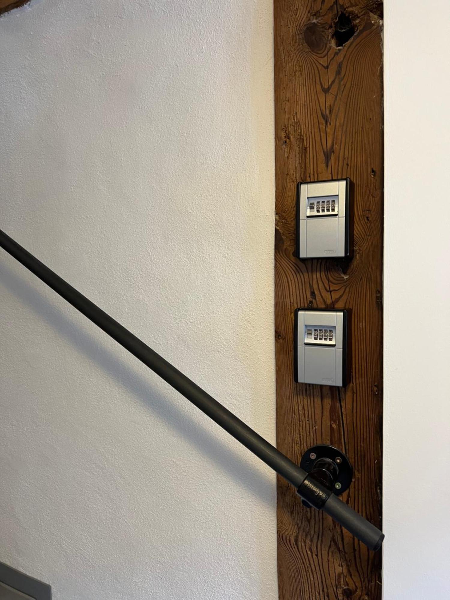 Mary's Family Apartments: Spacious Soho, South Beach, Or Loft Near Rhine Falls Apartment