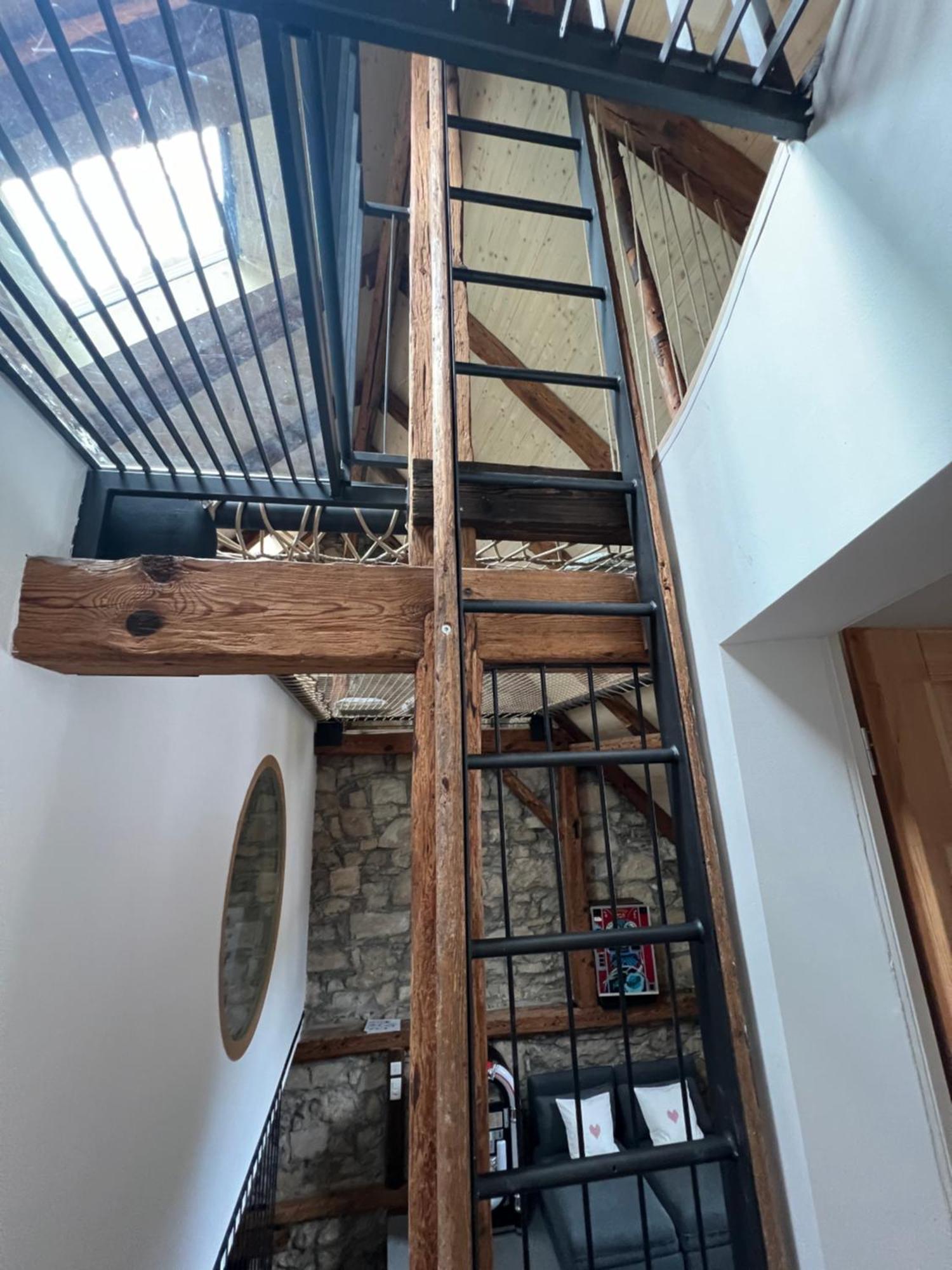 Marys Family Friendly Apartments,visit Rhine Falls For Free If 2 Nights, Soho 95m2 2-bedrooms 2nd Floor & South 105m2 3-bedrooms & Loft 115m2 3-bedrooms With Galerie,loft Netz 20m2, Pinball, Schaffhausen-hemmental, Rheinfall 10 K Appartement
